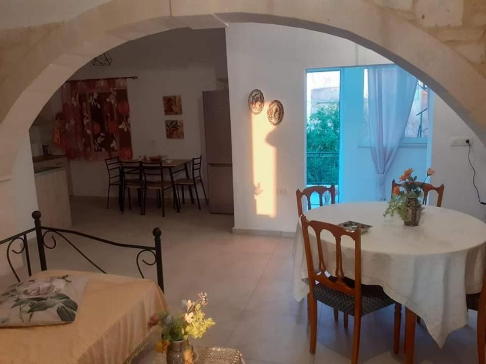 Maria'S Villa Mirsini  Luaran gambar
